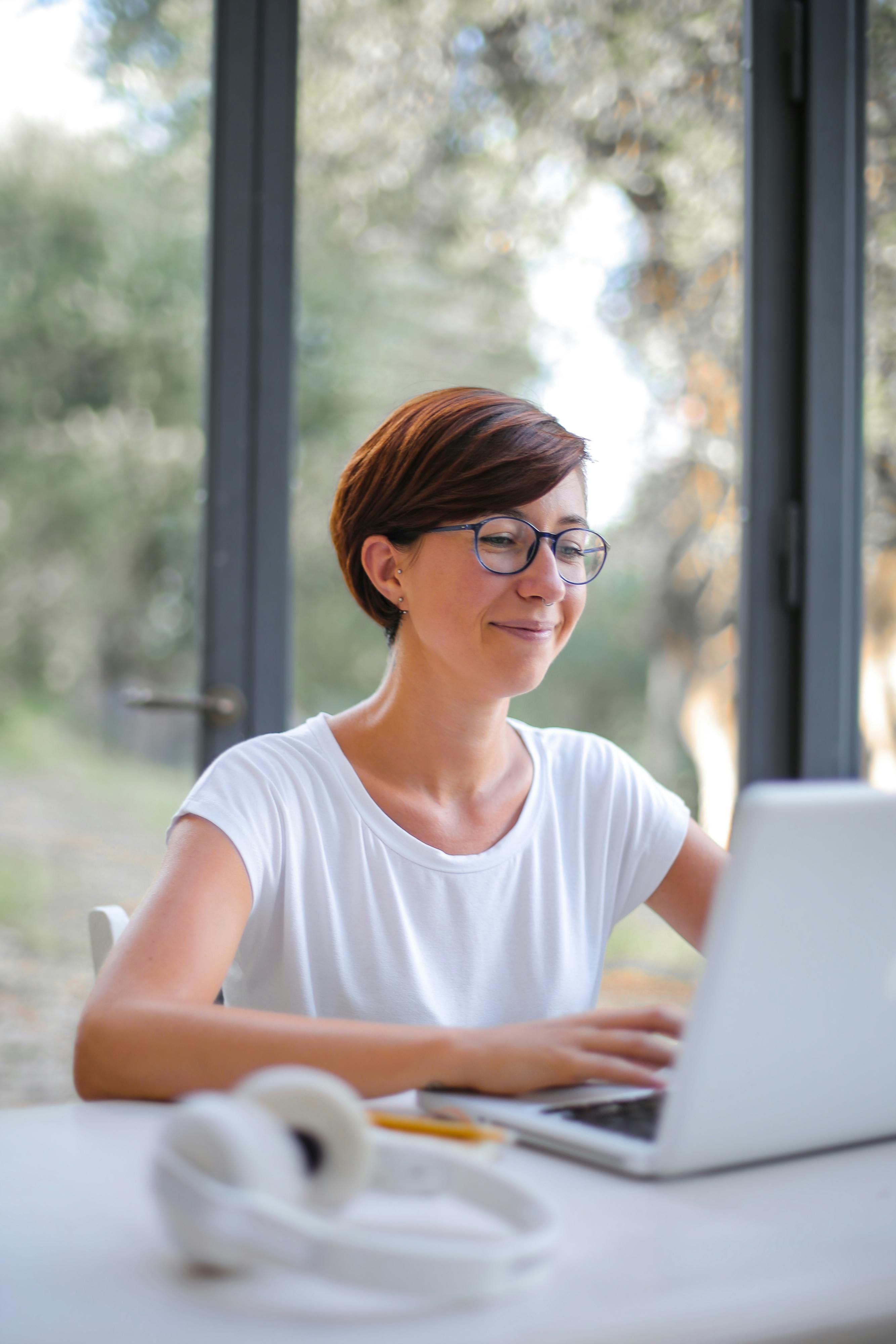 woman using her computer